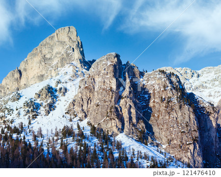 Beautiful winter mountain landscape. 121476410