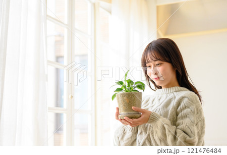 女性ポートレート 121476484
