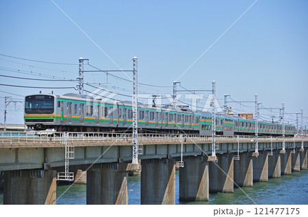 東海道本線　茅ヶ崎－平塚　JR東日本　E231系1000番台　K-38編成（国府津） 121477175