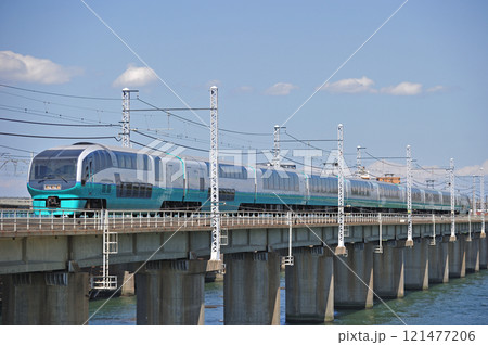 東海道本線　茅ヶ崎－平塚　JR東日本　251系　RE-4編成（大宮）　スーパービュー踊り子　SVO 121477206