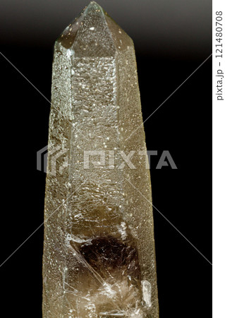 Macro mineral stone Prase with amethyst phantom on a gray background 121480708