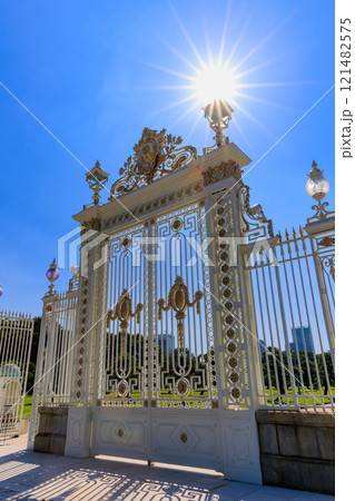 東京　港区 元赤坂　迎賓館赤坂離宮（正門） 121482575