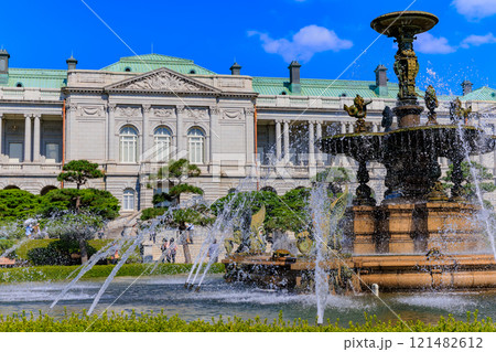 東京 港区 元赤坂 迎賓館赤坂離宮(本館と噴水) 東京 港区 元赤坂 迎賓館赤坂離宮(本館と噴水) 121482612