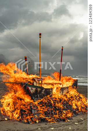 The burning of the king boat The burning of the king boat 121484369