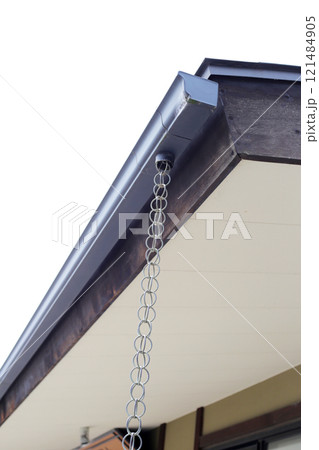 Japanese house rain gutter. Rain chains 121484905