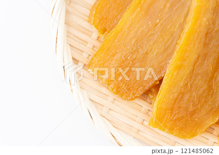 美味しそうな干し芋のクローズアップ 121485062