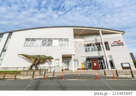 熊本県上益城郡御船町　多くの恐竜化石が展示してある自然史博物館　御船町恐竜博物館 121485897