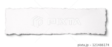 引きちぎられた白いボール紙のテクスチャー 121486174