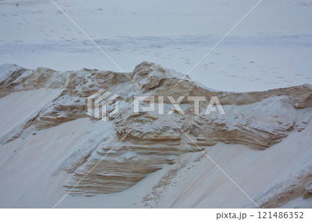 Dunes of white sand in the desert Dunes of white sand in the desert 121486352