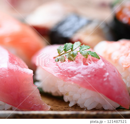 にぎり寿司 121487521