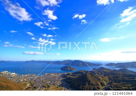 鉢巻展望台(野呂山中腹)から望む瀬戸内風景 鉢巻展望台(野呂山中腹)から望む瀬戸内風景 121491064