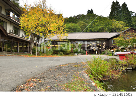 青森県 蔦温泉 紅葉の季節 青森県 蔦温泉 紅葉の季節 121491502