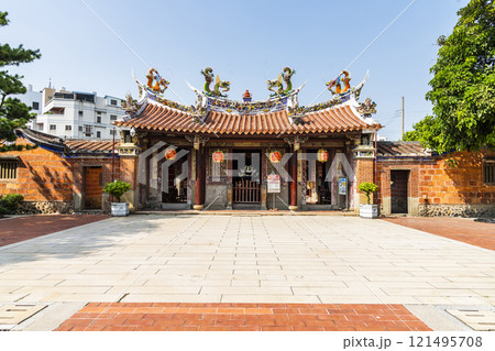 Building view of the Dajia Wenchang Temple in Taichung, Taiwan. The temple worshiped Wenchang Dijun. Building view of the Dajia Wenchang Temple in Taichung, Taiwan. The temple worshiped Wenchang Dijun. 121495708