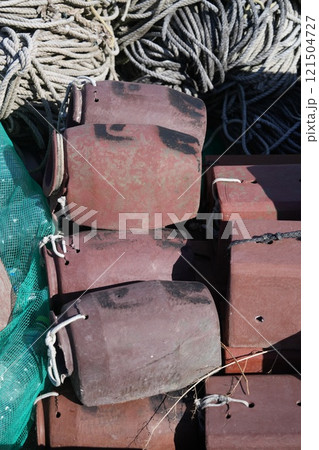 日間賀島のたこつぼ 121504727