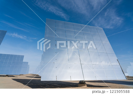 溶融塩タワー型太陽熱発電所 121505588