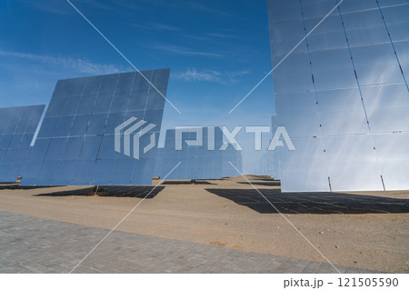溶融塩タワー型太陽熱発電所 121505590