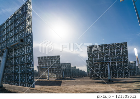 溶融塩タワー型太陽熱発電所 121505612