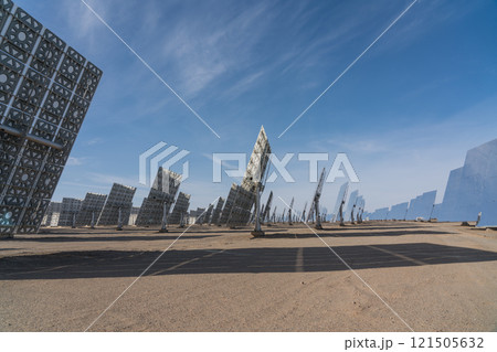 溶融塩タワー型太陽熱発電所 121505632