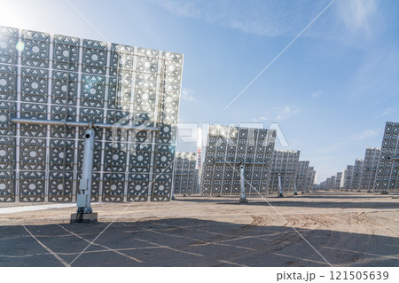 溶融塩タワー型太陽熱発電所 121505639