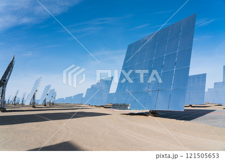 溶融塩タワー型太陽熱発電所 121505653