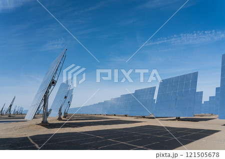 溶融塩タワー型太陽熱発電所 121505678