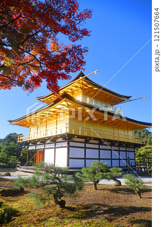 鹿苑寺・金閣寺・北側（京都・北区） 121507664