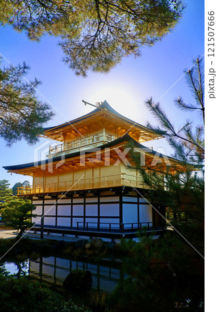 鹿苑寺・金閣寺・北側(京都・北区) 鹿苑寺・金閣寺・北側(京都・北区) 121507666