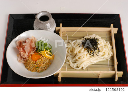 納豆のぶっかけうどん 121508192