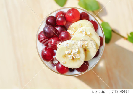 yogurt with grape and banana 121508496