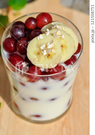 yogurt with grape and banana 121508751