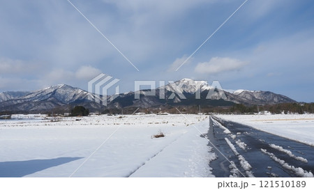 雪の蒜山高原 下蒜山  雪の蒜山高原 下蒜山  121510189