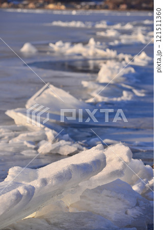 諏訪湖の神渡り 諏訪湖の神渡り 121511360