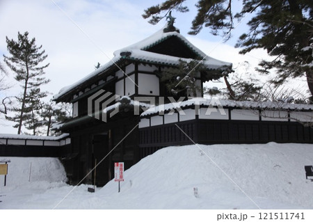 雪の追手門風景_弘前城 雪の追手門風景_弘前城 121511741
