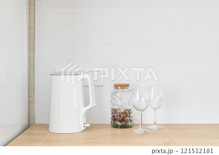 Explore the world of modern kitchen appliances and decor that enhance your culinary experience 121512181