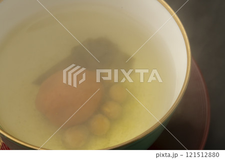 福茶 節分に飲むお茶 厄払い 黒背景 福茶 節分に飲むお茶 厄払い 黒背景 121512880