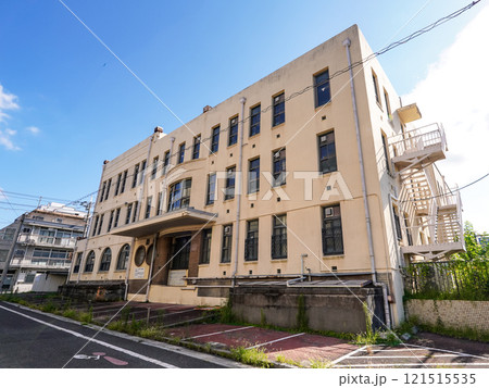 京都市児童福祉センター（京都市上京区竹屋町通千本東入主税町） 121515535