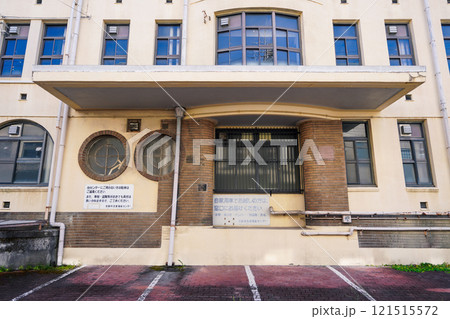 京都市児童福祉センター（京都市上京区竹屋町通千本東入主税町） 121515572