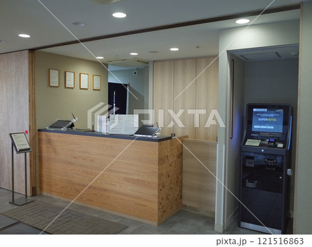 ビジネスホテルのフロント風景_函館 121516863