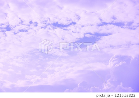 雲の多い空(背景素材) 121518822