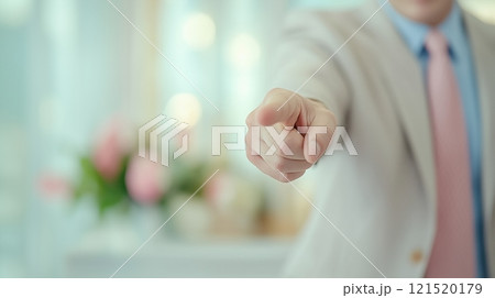 指示を出すプロフェッショナルなブライダルプランナー 指示を出すプロフェッショナルなブライダルプランナー 121520179