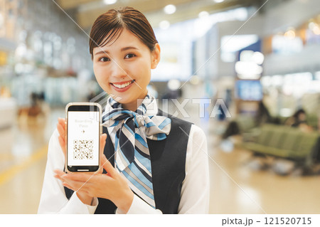 スマホで案内するキャビンアテンダントのイメージ スマホで案内するキャビンアテンダントのイメージ 121520715