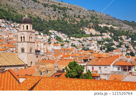 城壁から眺めるドゥブロブニクのとても美しい風景 城壁から眺めるドゥブロブニクのとても美しい風景 121520764