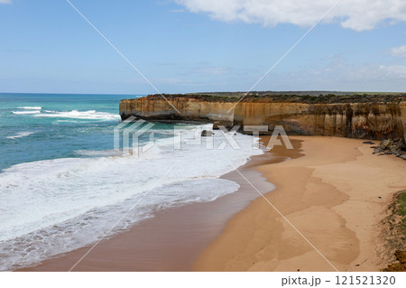View of landscape and seascape the london bridge location is beautiful good view point at great ocean road australia View of landscape and seascape the london bridge location is beautiful good view point at great ocean road australia 121521320