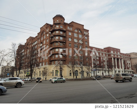 ロシアの地方都市　チェリャビンスクの風景 121521629