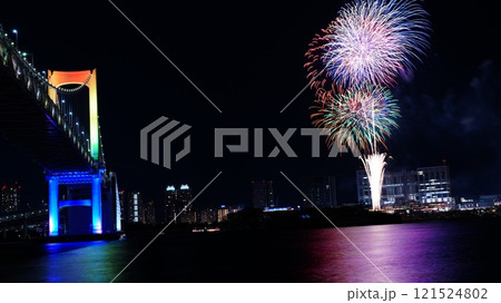 お台場花火2024年師走を彩る鮮やかさとレインボーブリッジ お台場花火2024年師走を彩る鮮やかさとレインボーブリッジ 121524802