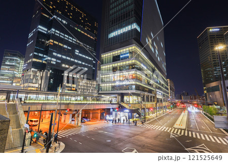 夜の梅田ランプ東交差点 夜の梅田ランプ東交差点 121525649