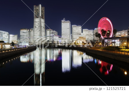 《神奈川県》横浜みなとみらい・全館ライトアップ夜景 121525721
