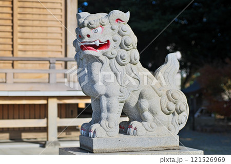 八坂神社の狛犬（平塚市田村）（冬、十二月） 121526969