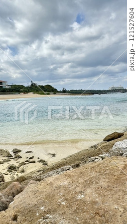 沖縄瀬良垣島のビーチ 冬の沖縄 沖縄瀬良垣島のビーチ 冬の沖縄 121527604