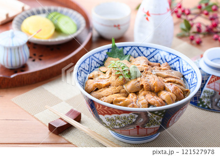 贅沢な高級雲丹を使った うに丼 121527978